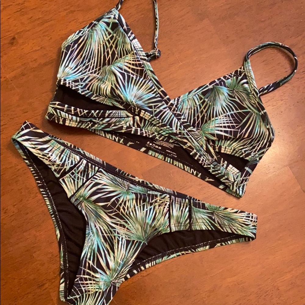 2 piece tropical bikini